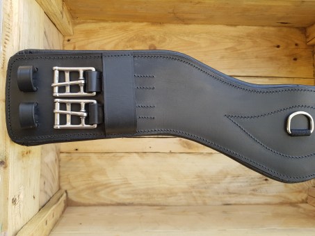Black anatomic dressage girth 